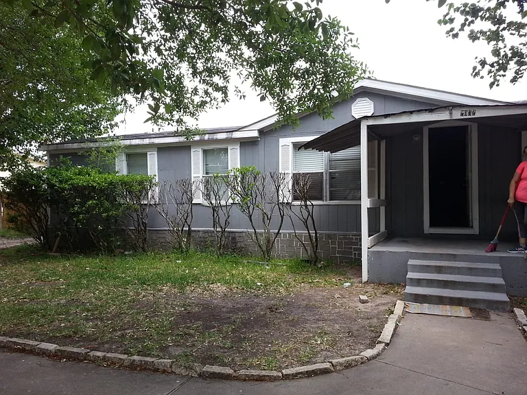 20322 Mountaindale Dr — Photo 31