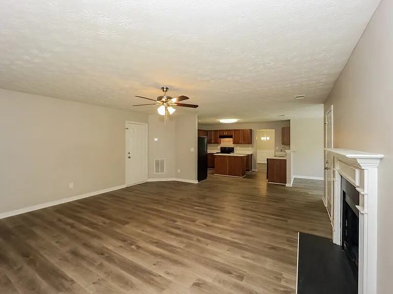 357 Cobblestone Ct — Photo 11