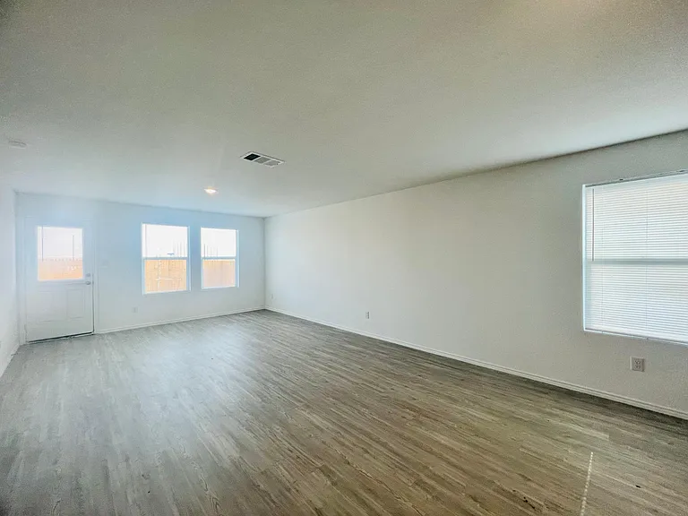 2906 Millican Dr — Photo 3