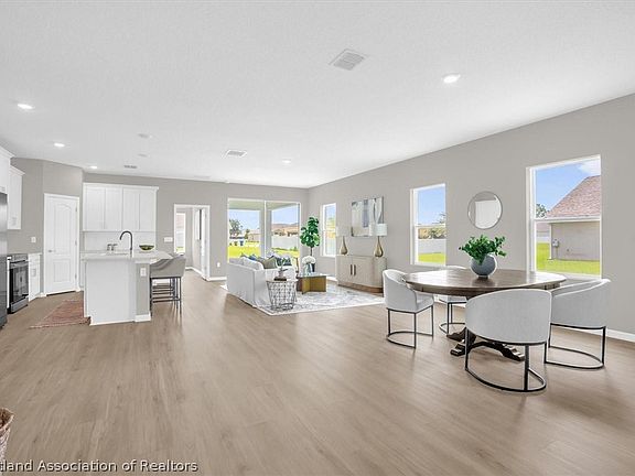 2nd image of 4637 Boston St