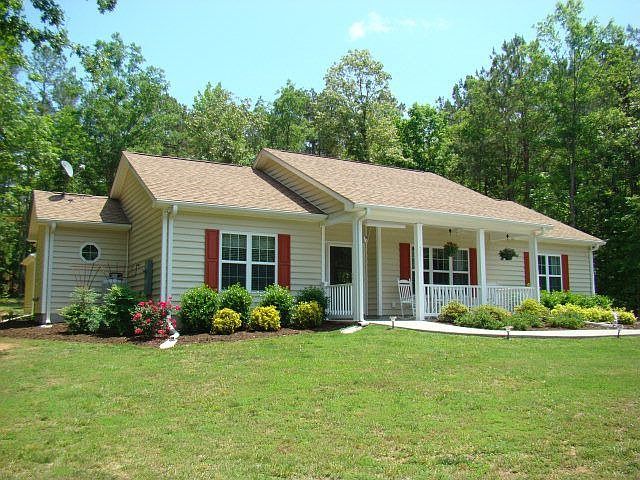 1st image of 323 Windward Dr