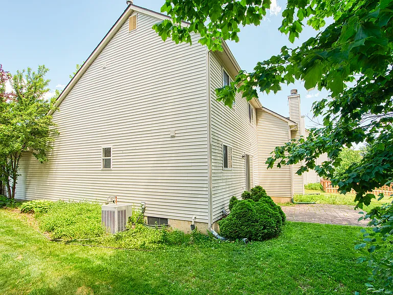 3172 Birchwood Ct — Photo 42