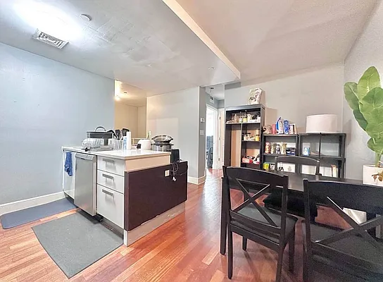 Rented by Doorway NYC, LLC | media 8