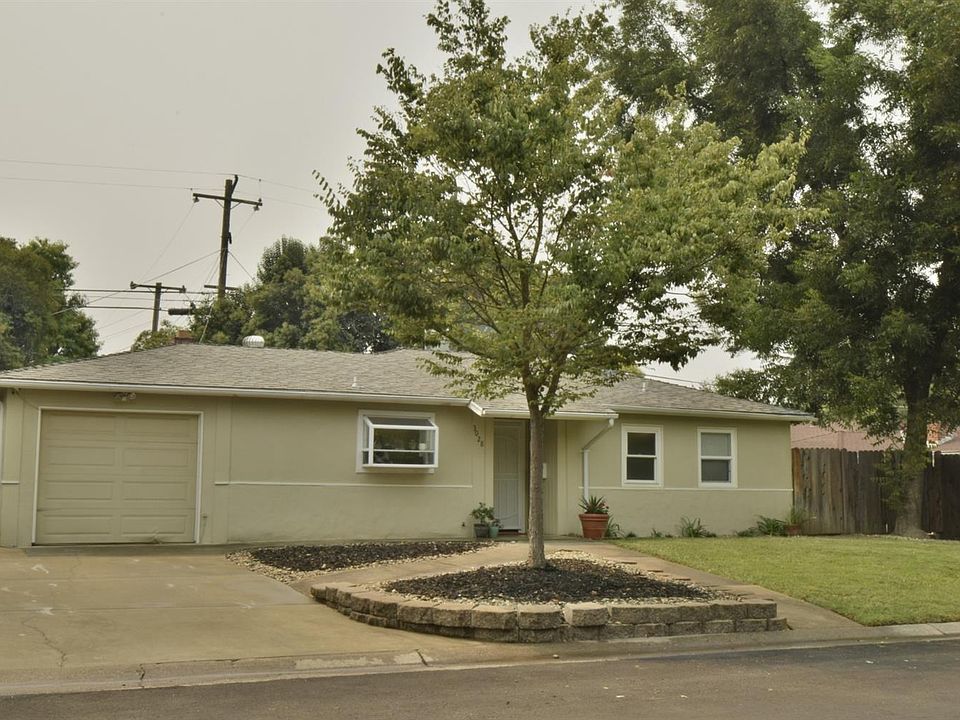 1st image of 3028 Berkshire Way