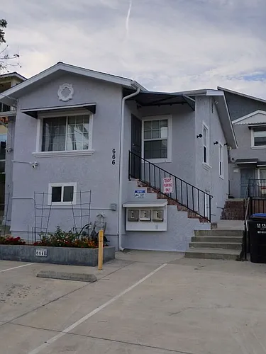 666 W 3rd St #HOUSE Photo 1