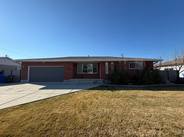 8218 S Coolidge St, Midvale, UT 84047