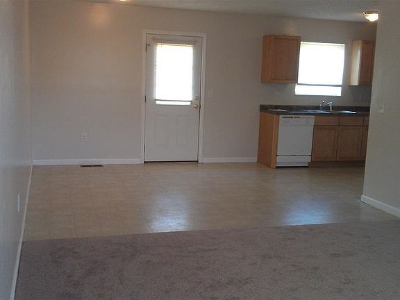4th image of 1203 Nichole St