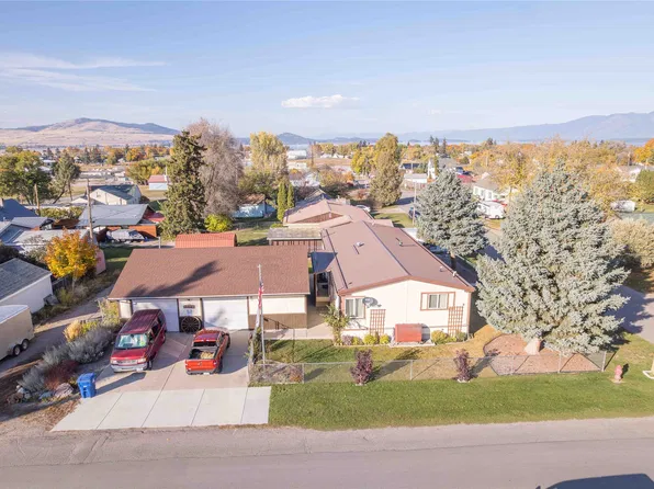 1110 5th St E, Polson, MT 59860