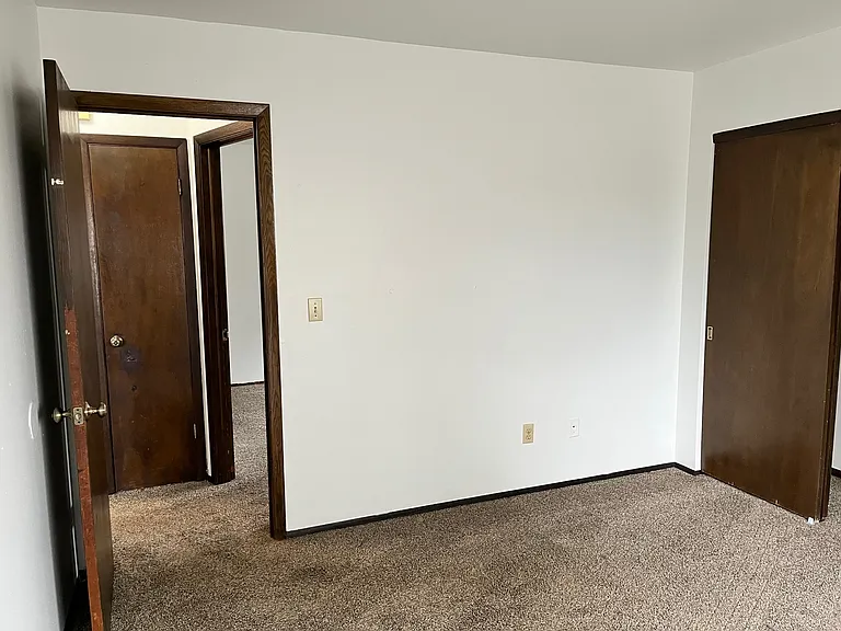630 E Lincoln Ave — Photo 19