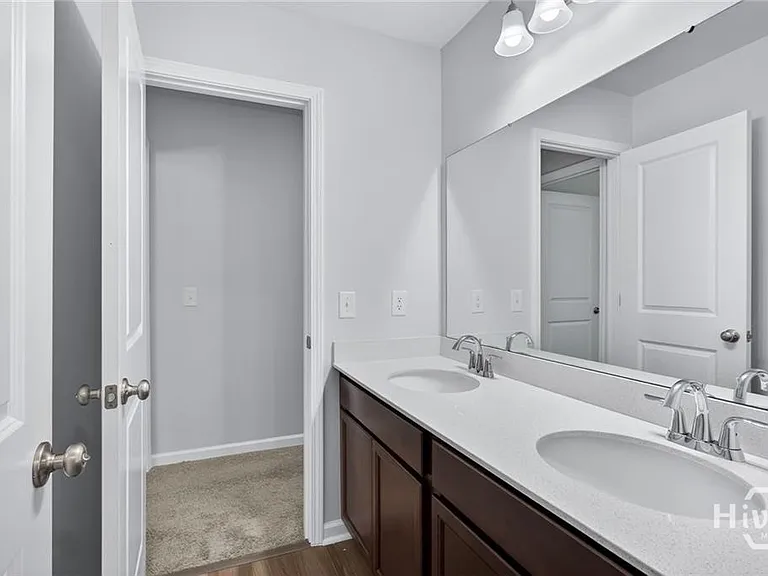 124 Jennie Dr — Photo 22
