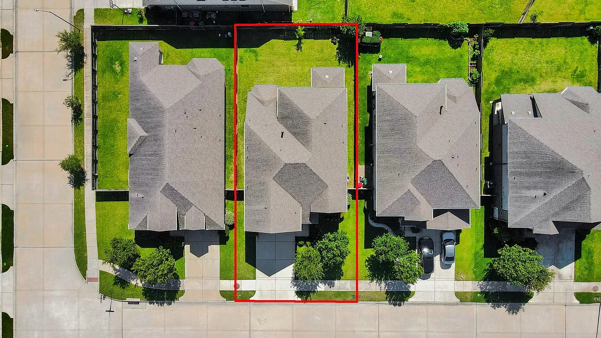 Building Photo - 2707 Brighton Willow Way