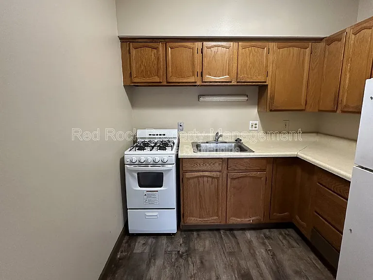 349 W Grand Ave #206 — Photo 1