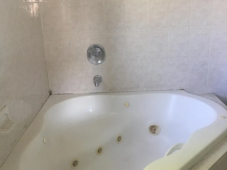 17749 136th Ave #2 — Photo 8