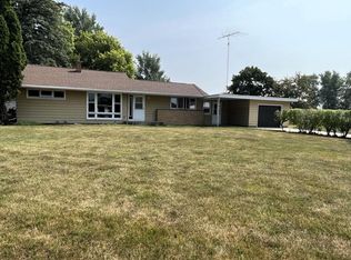 W2194 Cottonville Ave, Berlin, WI 54923