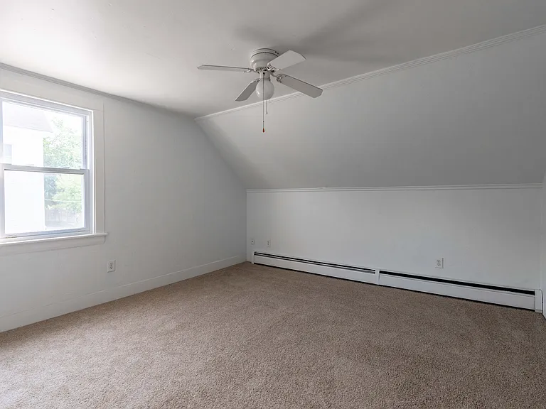 19 Fall St — Photo 18