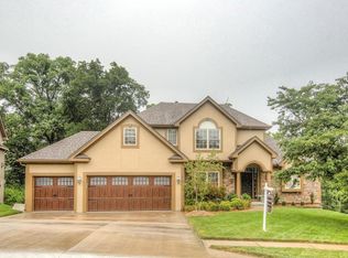 14250 NW 60th Ct, Parkville, MO 64152