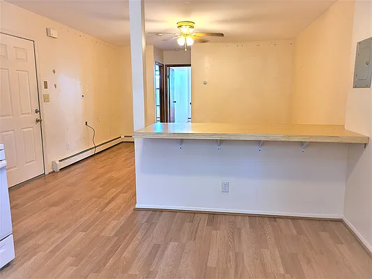 Rented by Virtual Real Estate | media 10