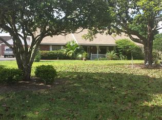 2007 Wallace Rd, Lutz, FL 33549