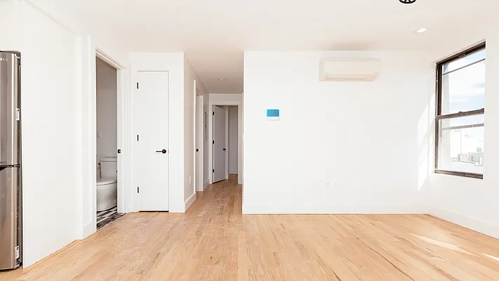 Rented by Nooklyn NYC LLC | media 19