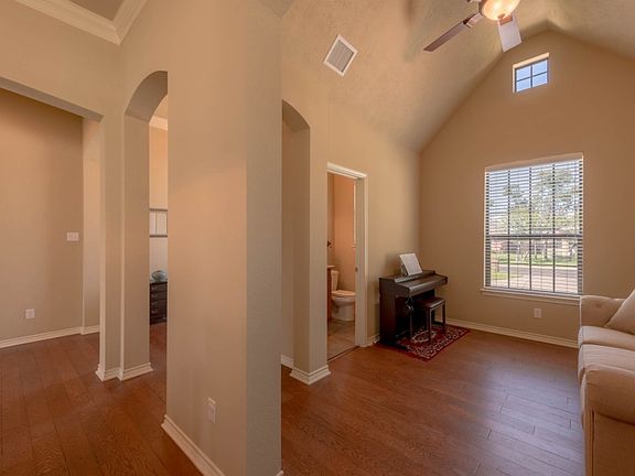 4th image of 4302 Parnell Dr