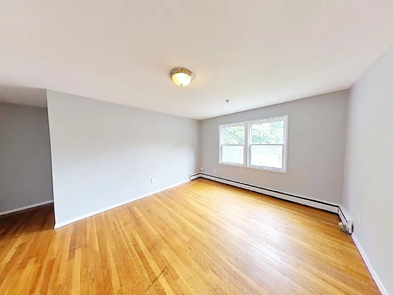 6059 Shirley St #12 — Photo 12