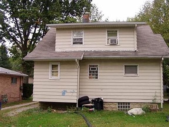 2nd image of 490 Newell Ave
