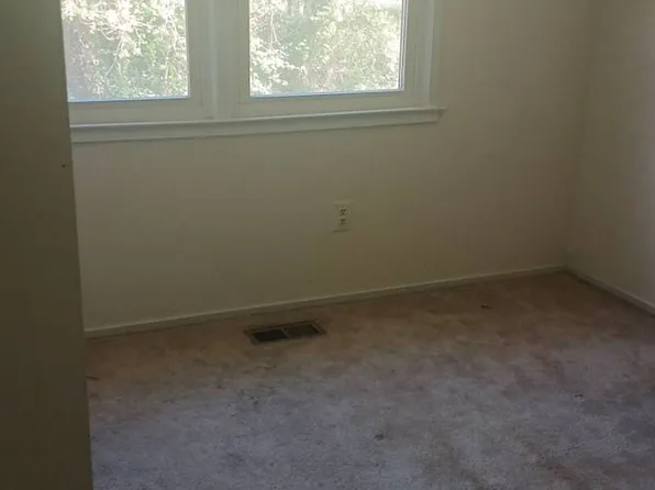 8407 Eucalyptus Ct, Springfield, VA 22153