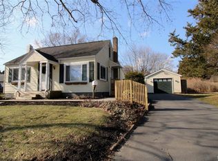 39 Charles Ave, Nazareth, PA 18064