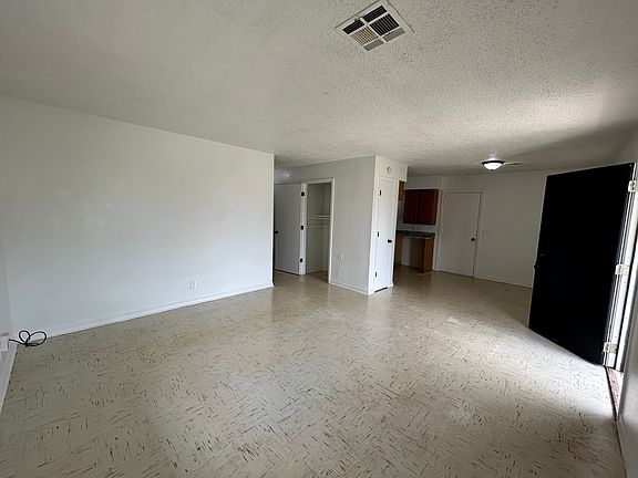 4th image of 541 NW 114th St