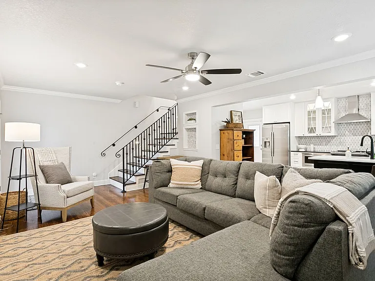 488 E Olmos Dr #3 — Photo 7