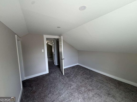 3rd image of 1714 Emerald Ave SW