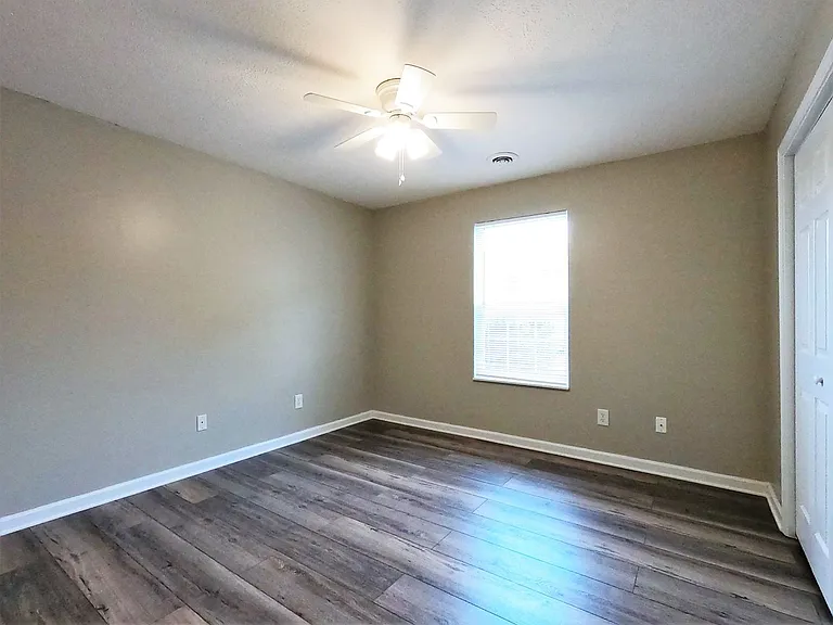1625 Maple View Way — Photo 10