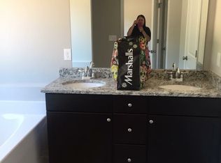 39 Gray Field Ct, Jefferson, GA 30549