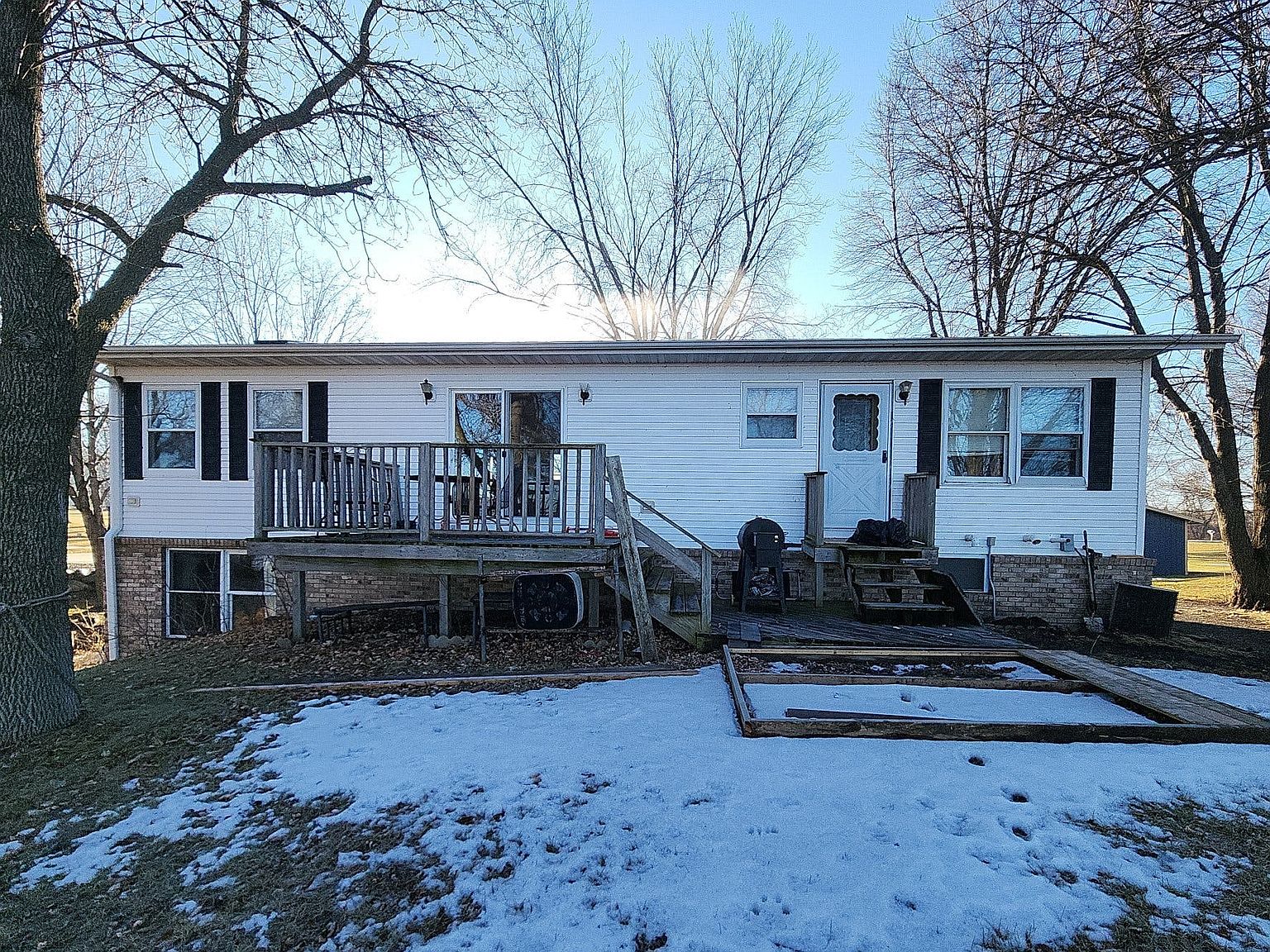 1002 S Andrew Dr NE, New London, MN 56273 Zillow