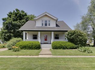 204 N Madison St, Towanda, IL 61776