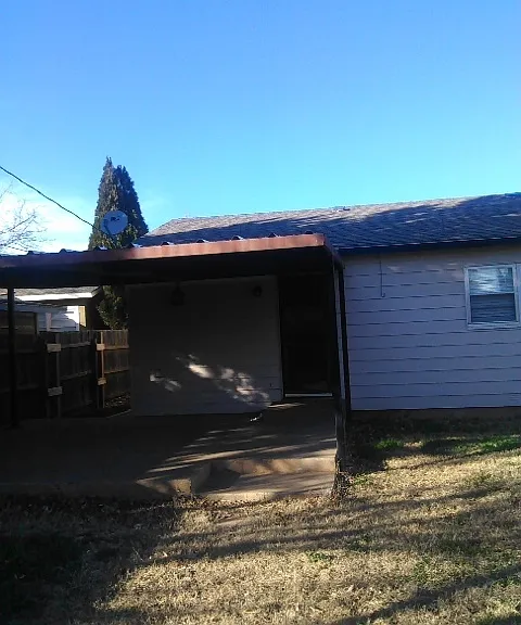 5211 41st St — Photo 3
