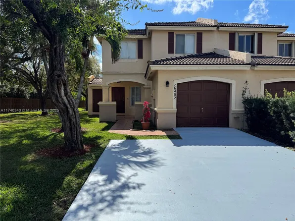 16402 SW 72nd Ter #16402, Miami, FL 33193