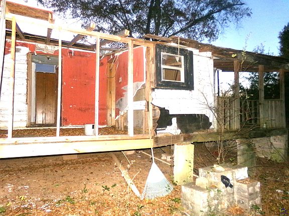 4th image of 58 Strawberry Rd