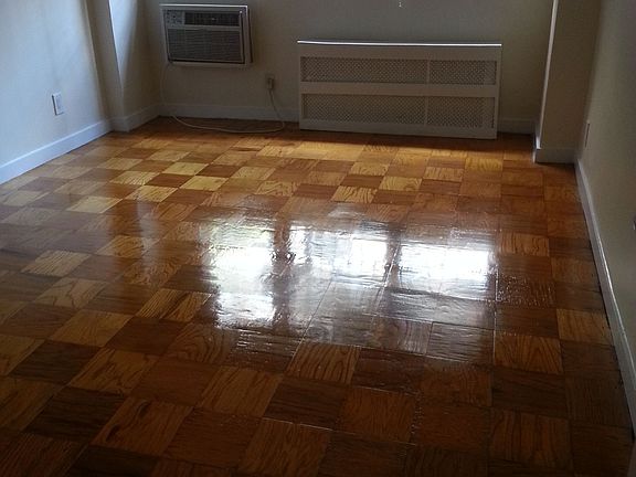 4th image of 236 E 36th St APT Ld