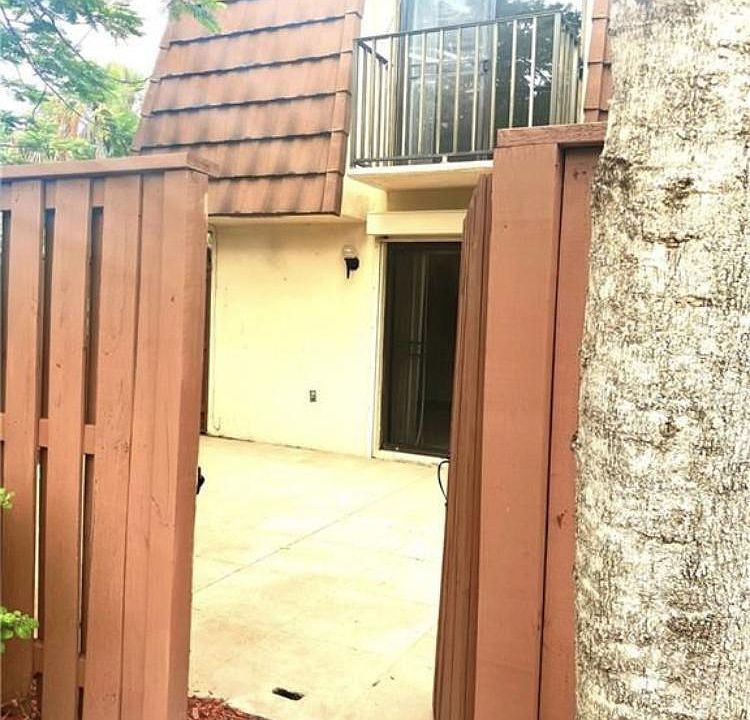 1st image of 5207 Cedarbend Dr APT 1