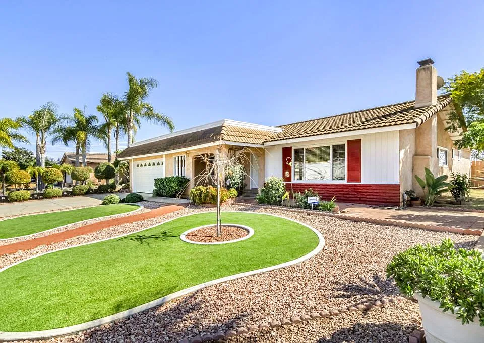 1101 Calle Vista Ave