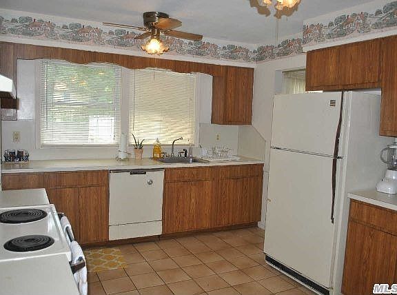 4th image of 94 Wedgewood Dr