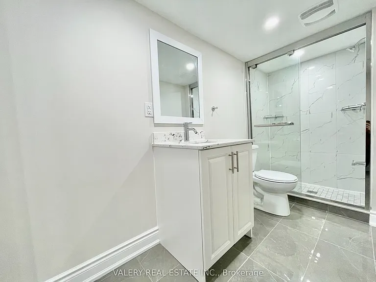 26 Homeland Ct — Photo 13