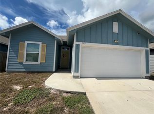 1985 Lighthouse Lake Ln, Aransas Pass, TX 78336