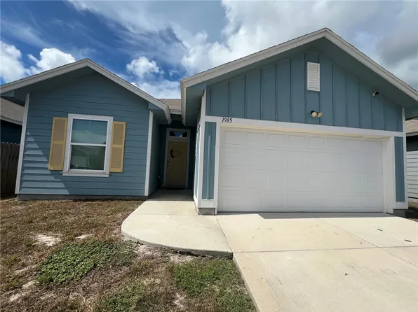 1985 Lighthouse Lake Ln, Aransas Pass, TX 78336