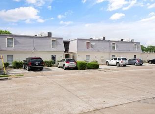 4910 Saxon Dr APT 8, Houston, TX 77092