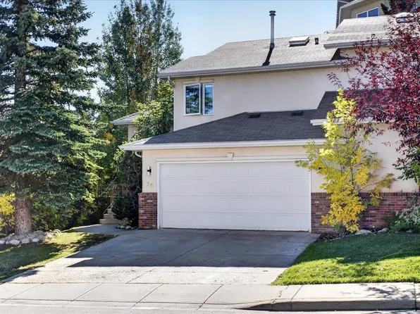 39 Patterson Hl SW, Calgary, AB T3H 2E7
