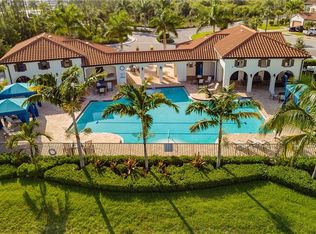 15136 Palmer Lake Cir UNIT 101, Naples, FL 34109