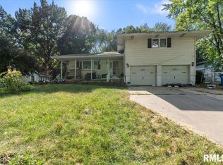 55 Harbauer Ln, Springfield, IL 62702