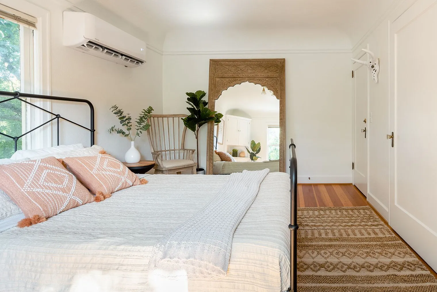 Studio, 1.0 bath, 322 sqft, $2,183 — Photo 3